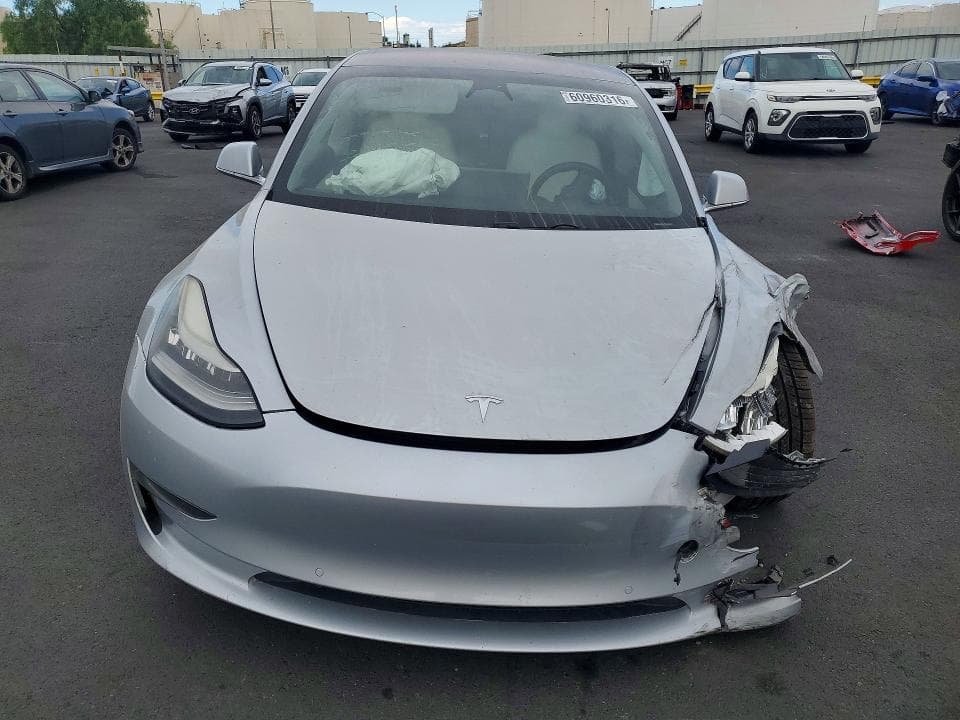2018 TESLA MODEL 3 5