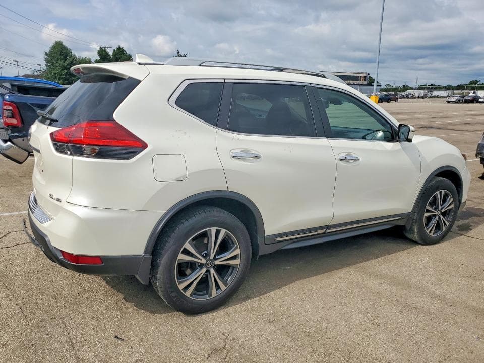 2017 NISSAN ROGUE SL 3
