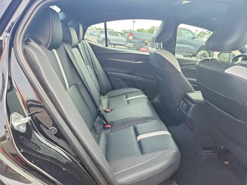 2025 TOYOTA CAMRY SE 10