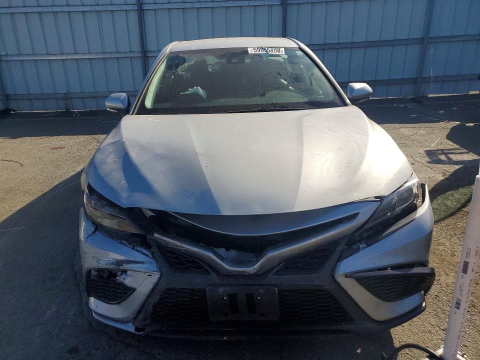 2022 TOYOTA CAMRY SE 5