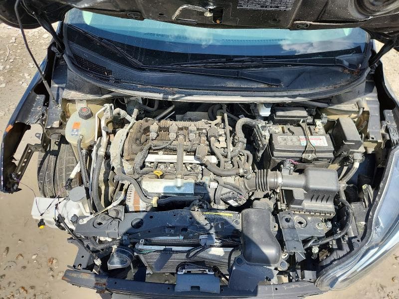 2021 NISSAN VERSA SV 11