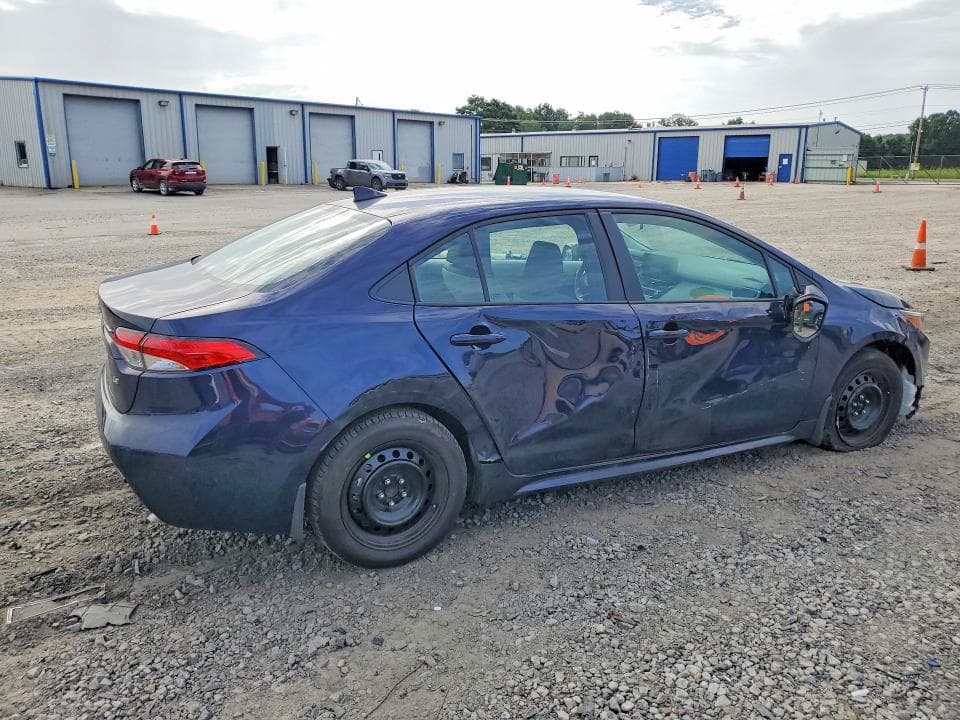 2026 TOYOTA COROLLA LE 3