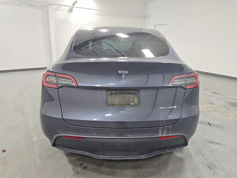 2021 TESLA MODEL Y 6