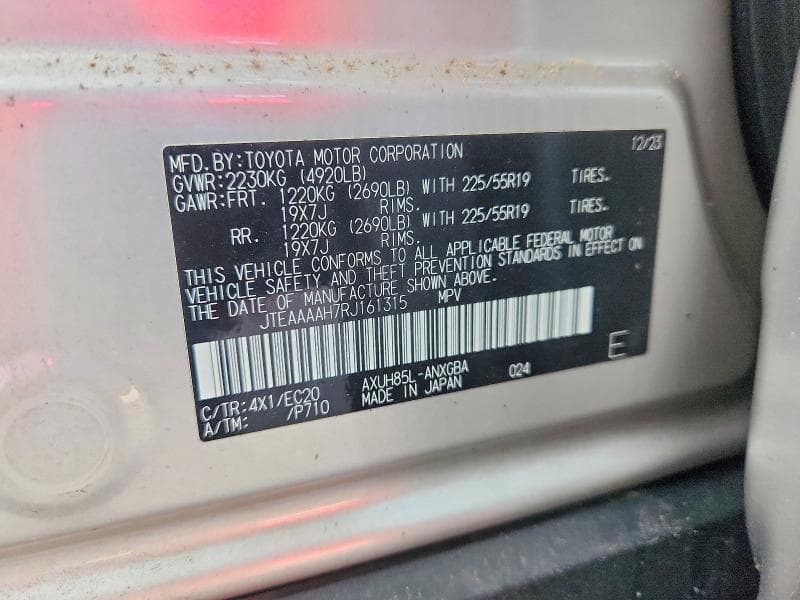 2024 TOYOTA VENZA XLE 13