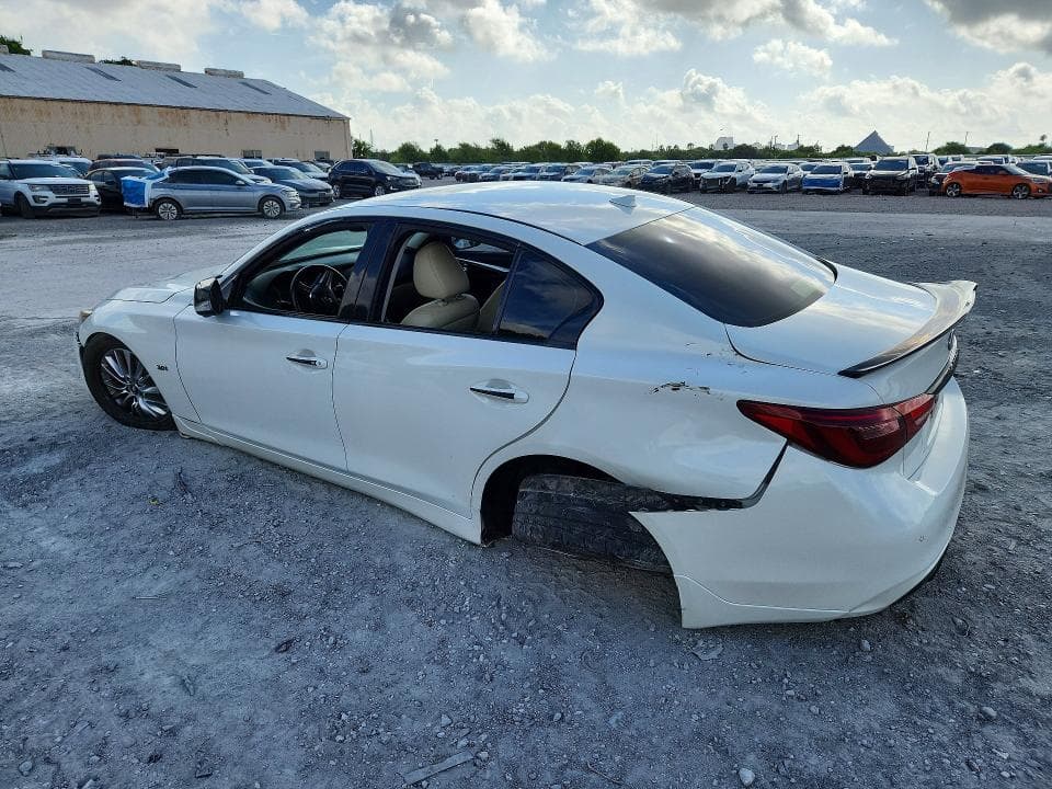 2018 INFINITI Q50 3.0T LUXE 2