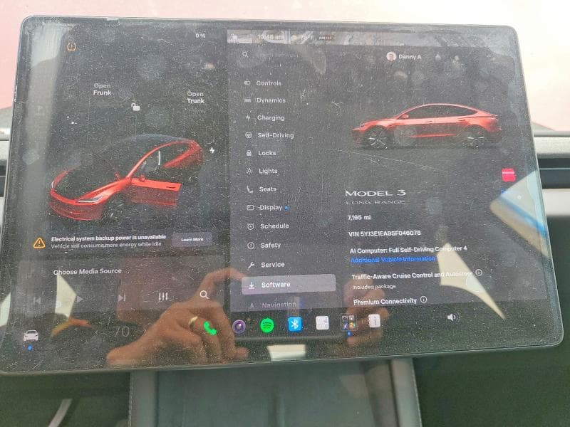 2025 TESLA MODEL 3 9