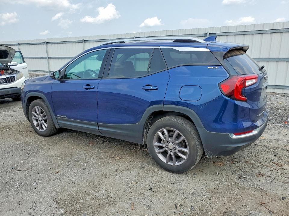 2023 GMC TERRAIN SLT 2