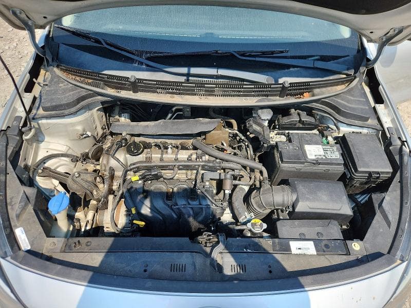 2019 KIA RIO S 11