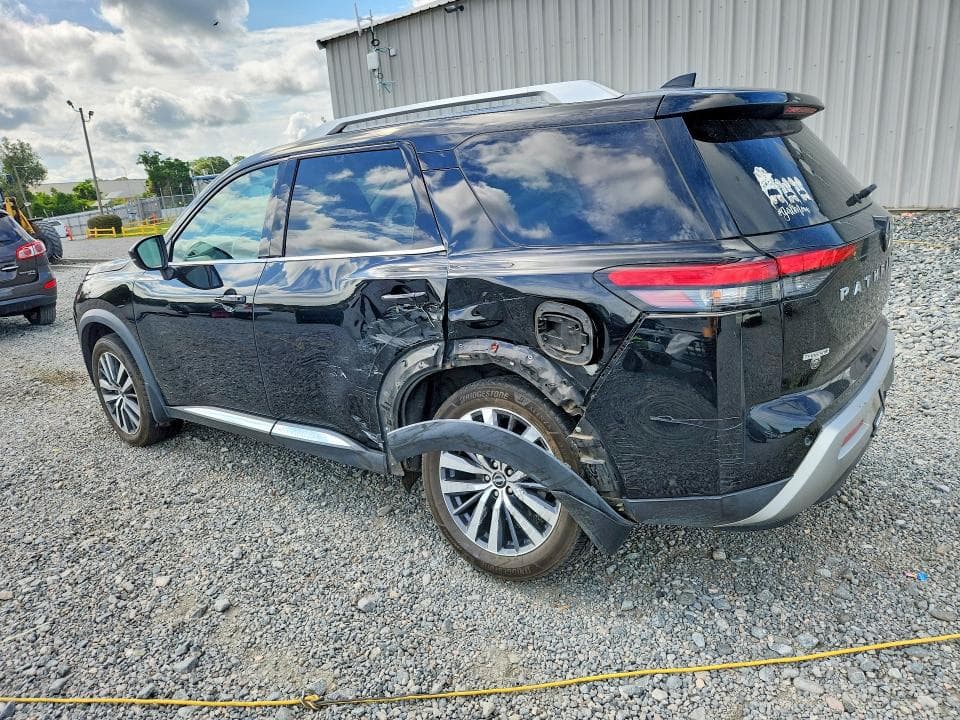 2022 NISSAN PATHFINDER PLATINUM 2