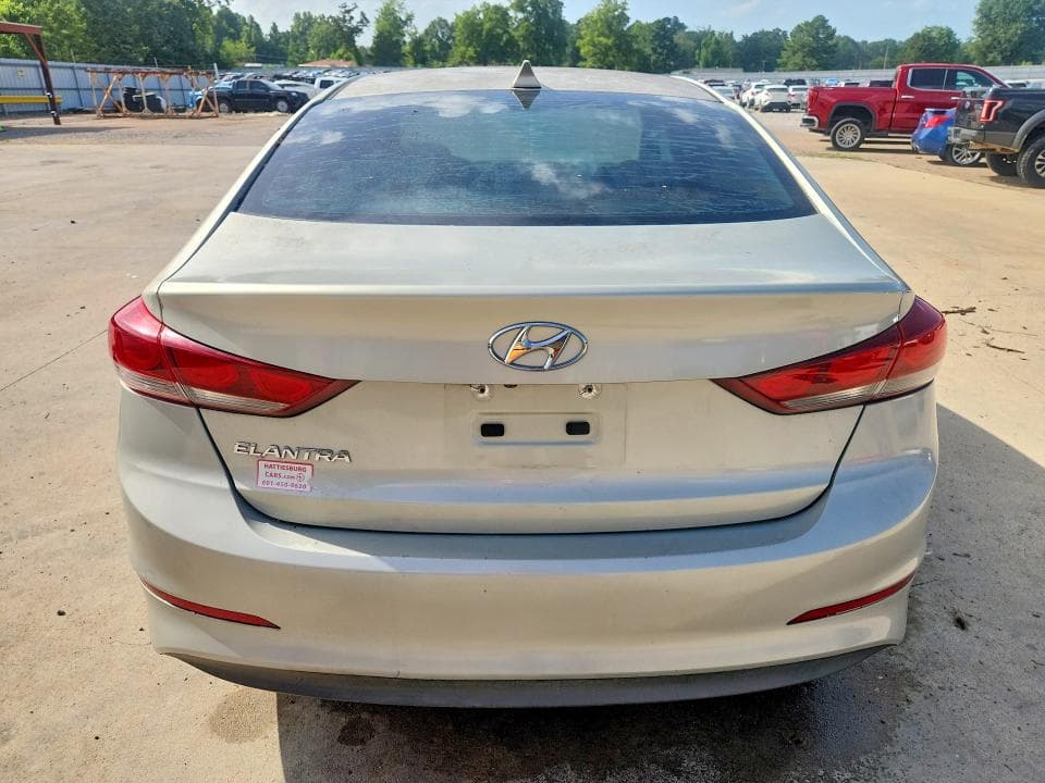 2017 HYUNDAI ELANTRA SE 6
