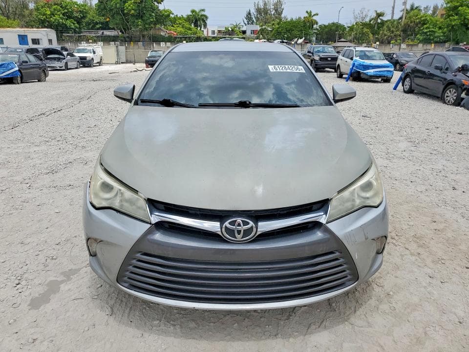 2017 TOYOTA CAMRY LE 5