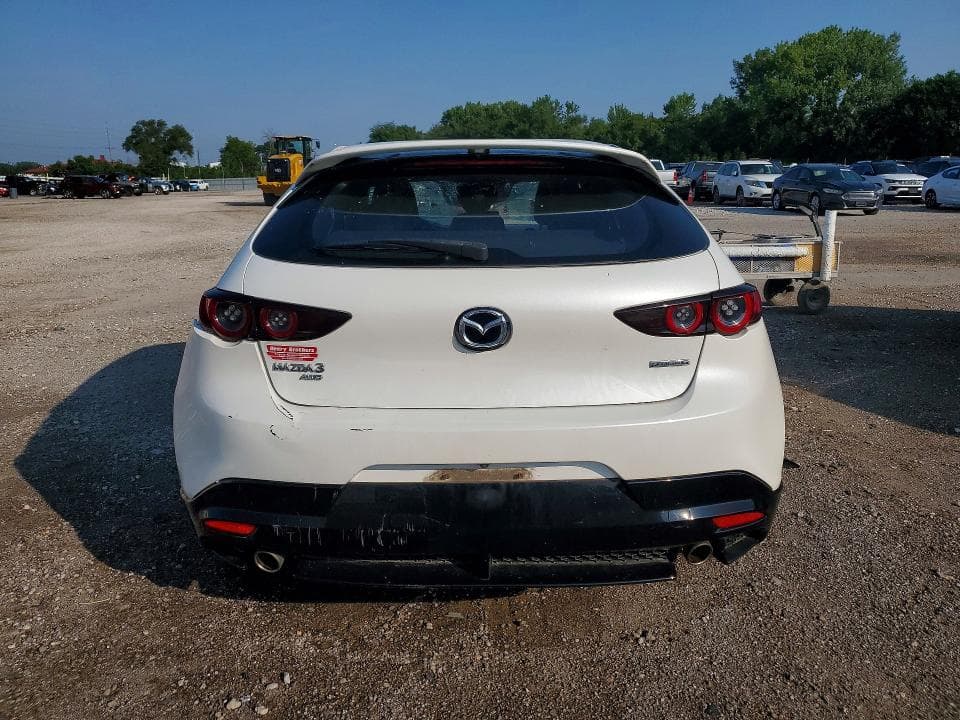 2020 MAZDA 3 6
