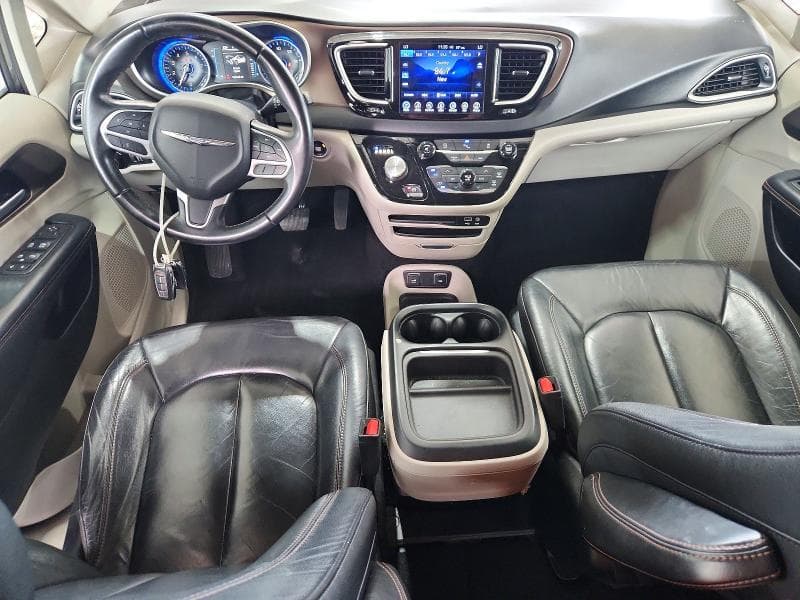 2017 CHRYSLER PACIFICA TOURING L 8