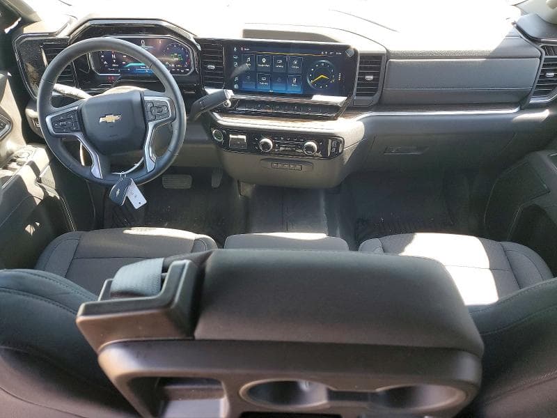 2026 CHEVROLET SILVERADO K2500 HEAVY DUTY LT 8