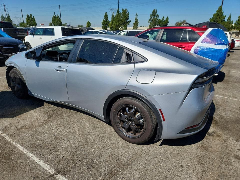 2026 TOYOTA PRIUS PLUG-IN HYBRID SE 2