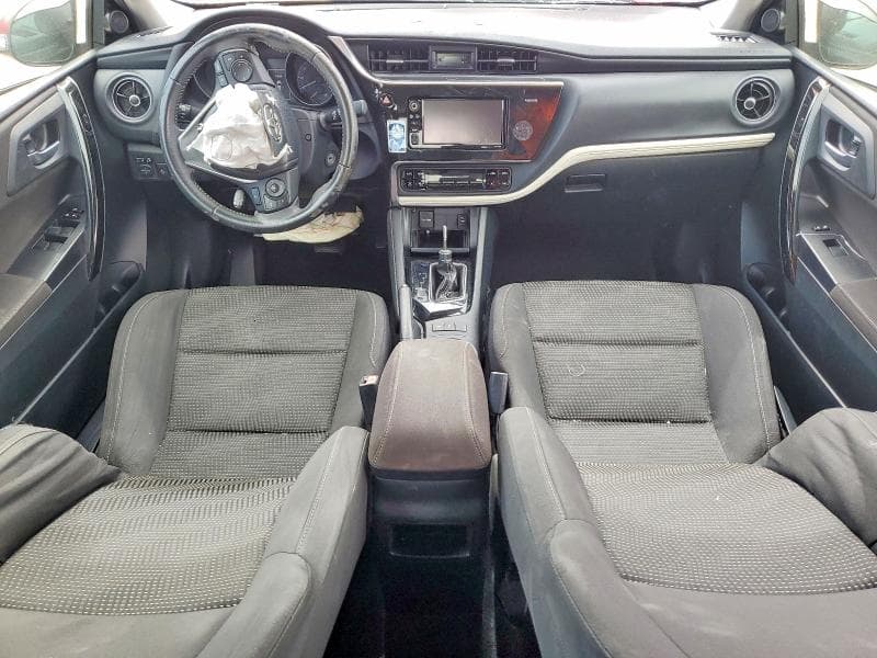 2017 TOYOTA COROLLA IM BASE 8