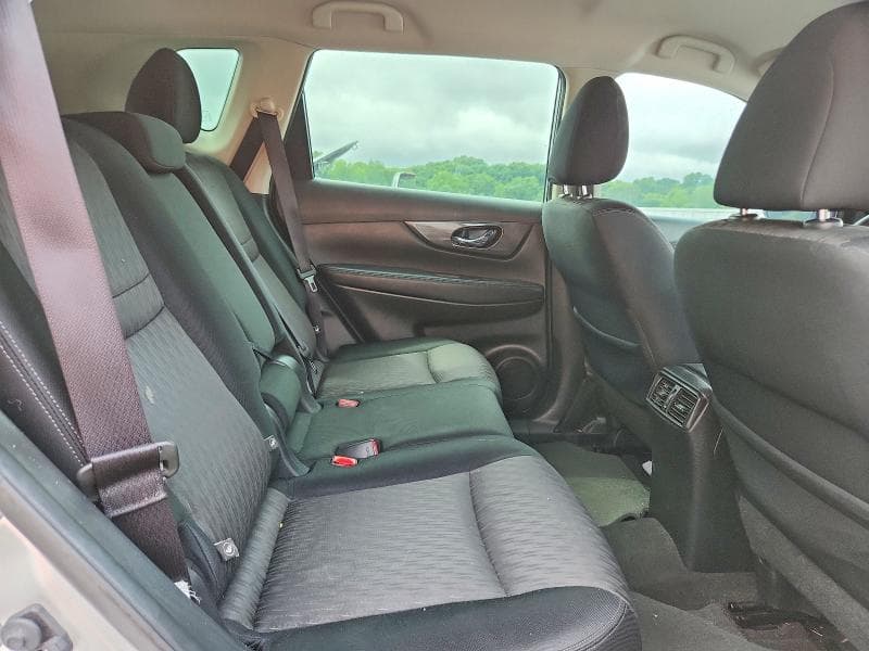 2017 NISSAN ROGUE S 11