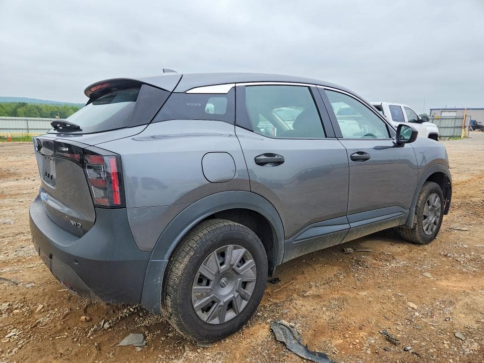 2025 NISSAN KICKS S 3