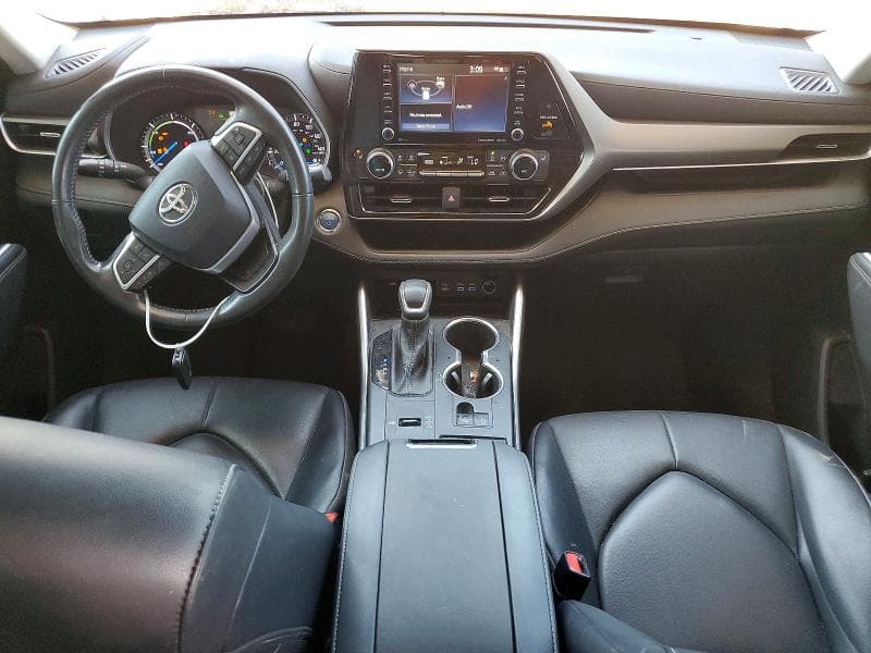 2022 TOYOTA HIGHLANDER HYBRID XLE 8