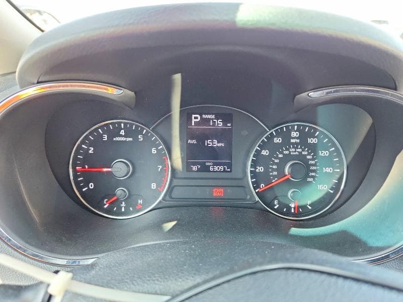 2017 KIA FORTE LX 9