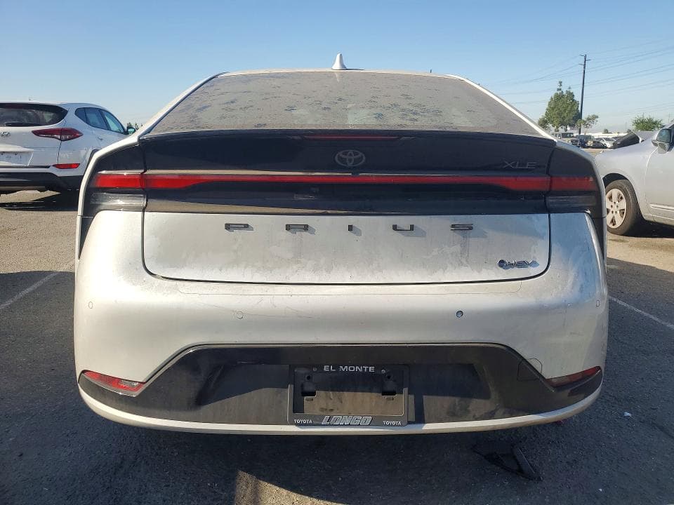 2023 TOYOTA PRIUS XLE 6