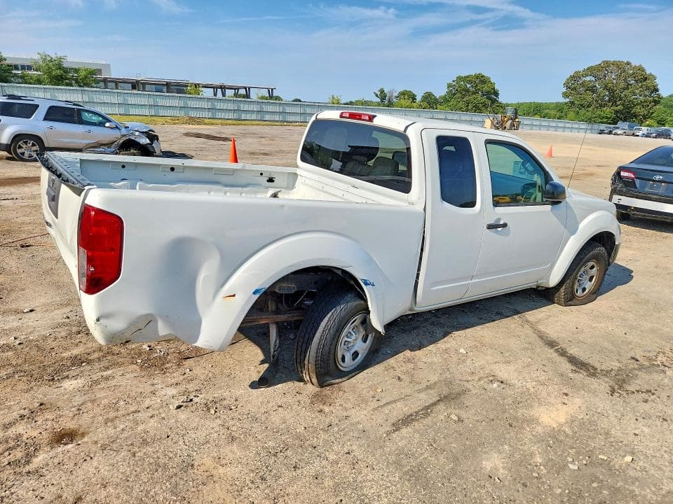 2017 NISSAN FRONTIER S 3