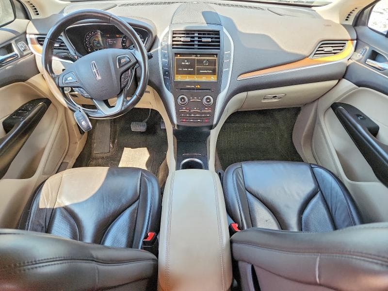 2017 LINCOLN MKC SELECT 8