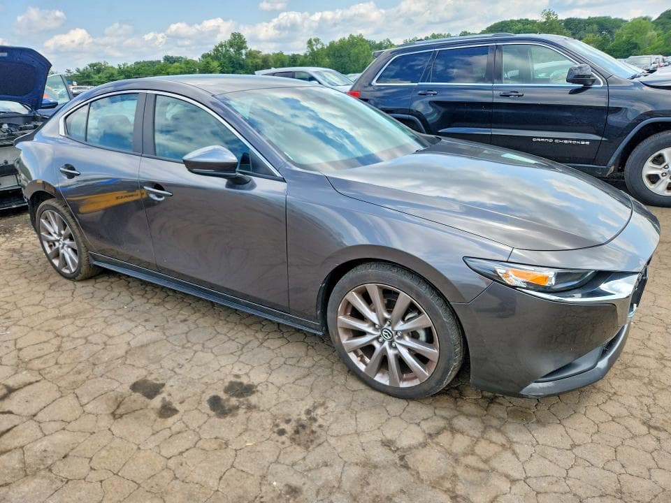 2021 MAZDA 3 SELECT 4