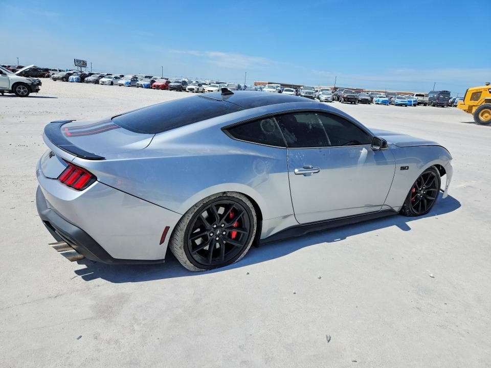 2024 FORD MUSTANG GT 3