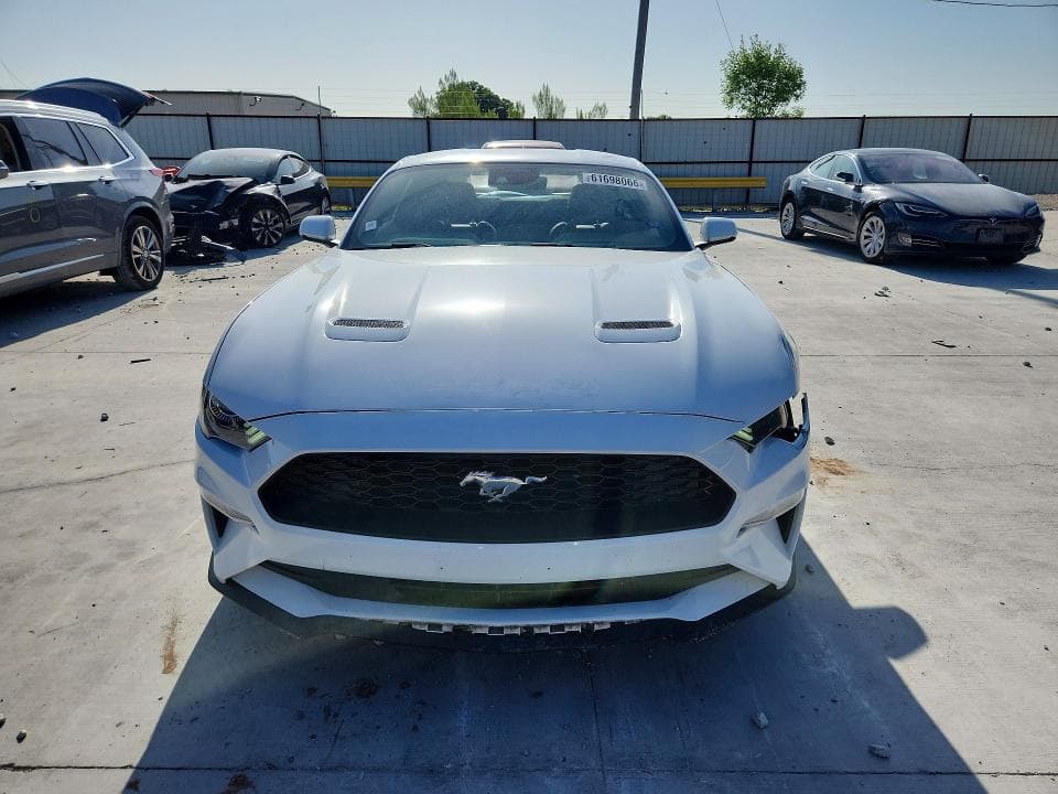 2022 FORD MUSTANG 5