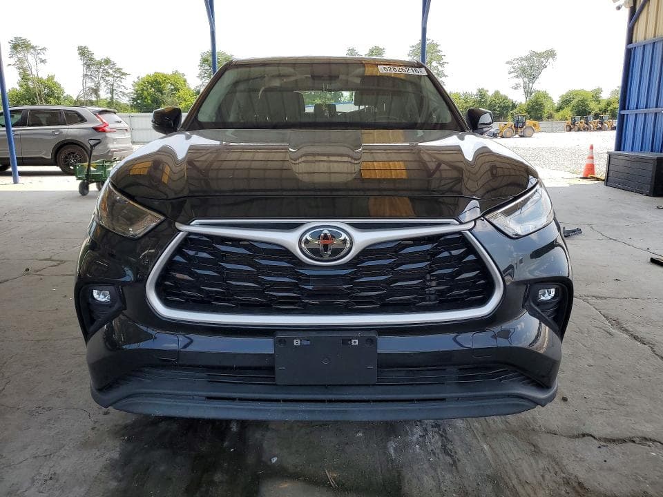 2022 TOYOTA HIGHLANDER LE 5