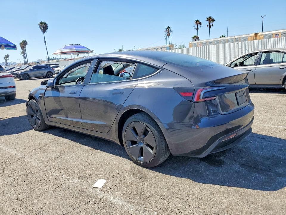 2026 TESLA MODEL 3 2