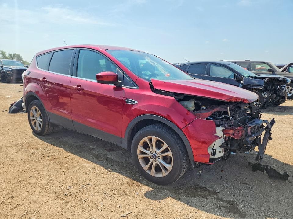 2017 FORD ESCAPE SE 4
