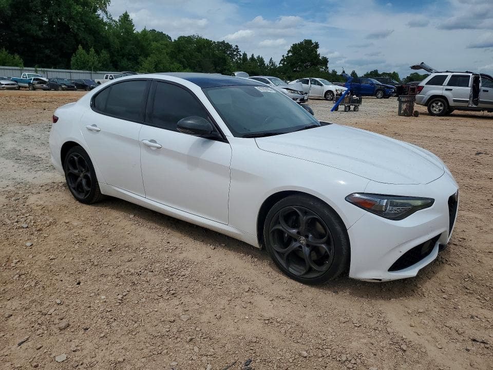 2019 ALFA ROMEO GIULIA 4