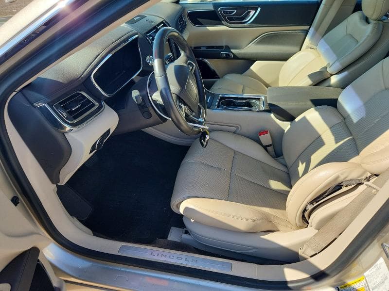 2017 LINCOLN CONTINENTAL SELECT 7