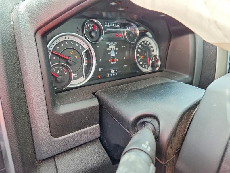 2019 RAM 1500 CLASSIC SLT 9