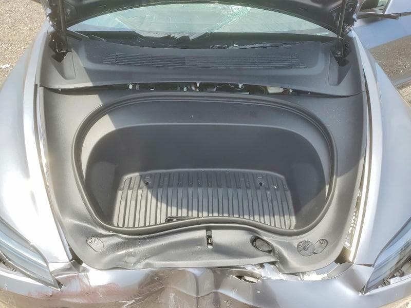 2026 TESLA MODEL 3 11