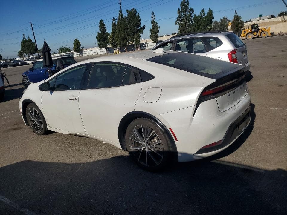 2023 TOYOTA PRIUS XLE 2