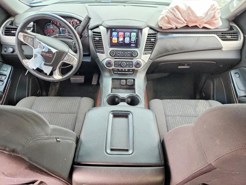 2017 GMC YUKON SLE 8