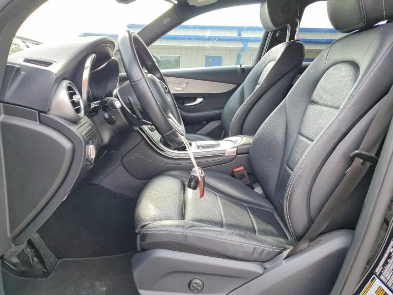 2020 MERCEDES-BENZ GLC 300 7