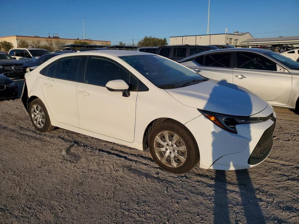 2022 TOYOTA COROLLA LE 4