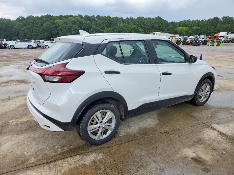 2024 NISSAN KICKS S 3