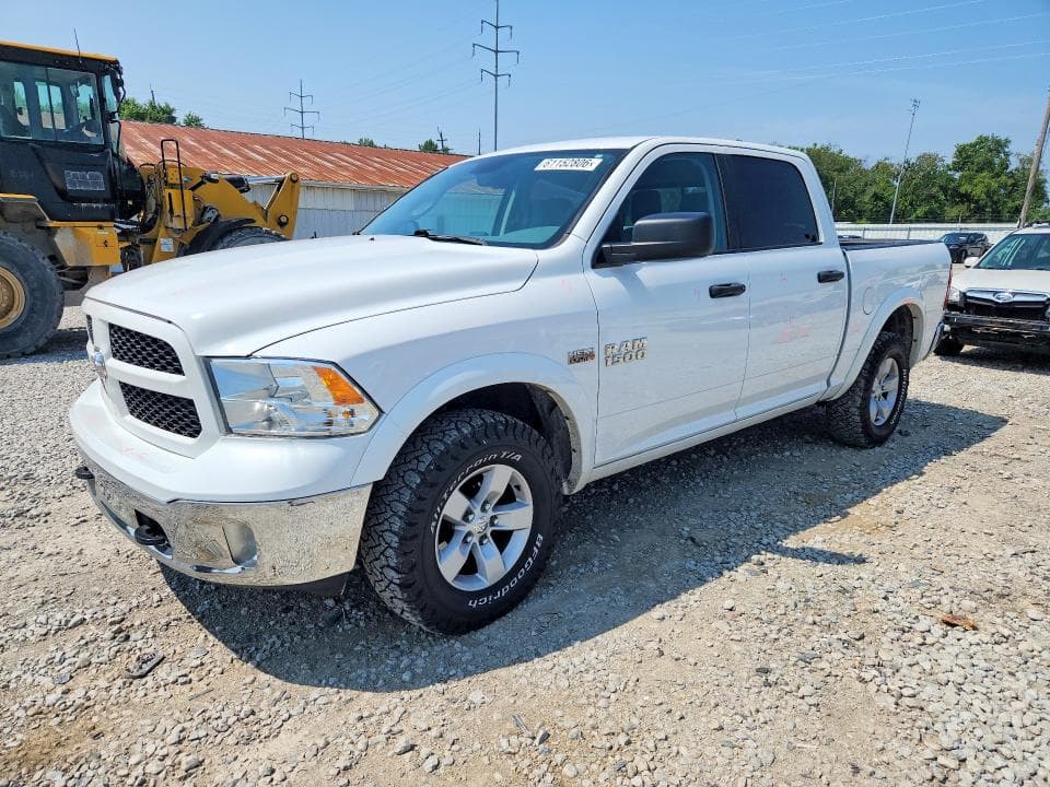 2018 RAM 1500 SLT - 1