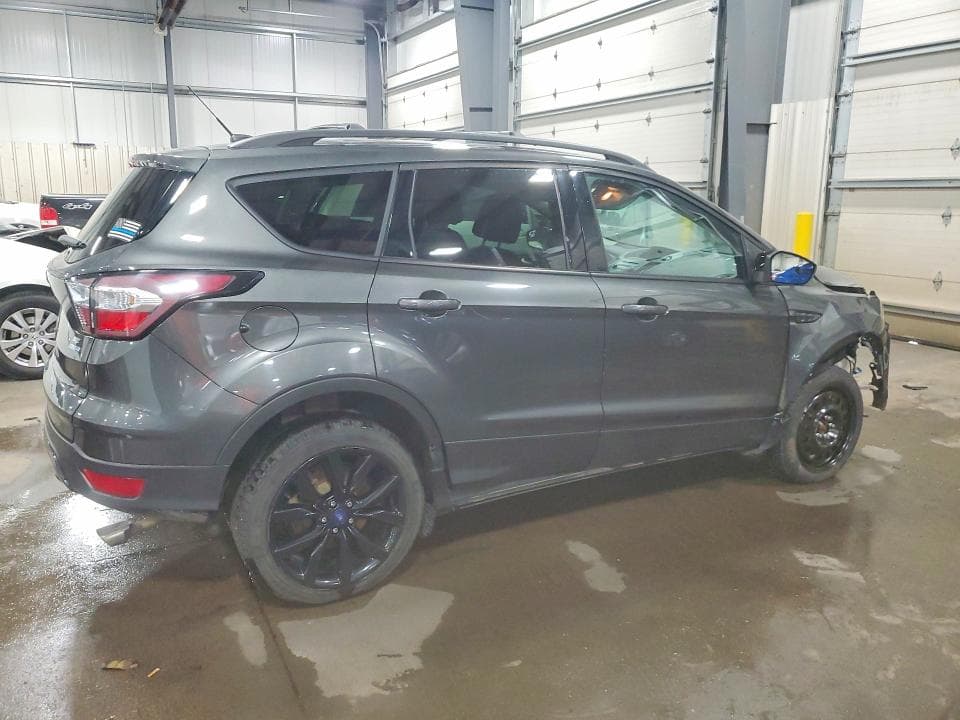2017 FORD ESCAPE SE 3