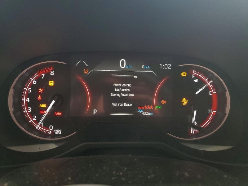 2025 TOYOTA RAV4 XLE 9