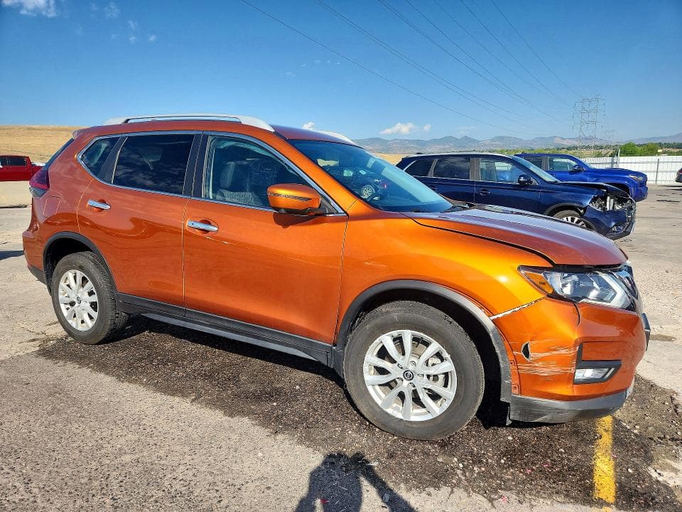 2018 NISSAN ROGUE SV 4