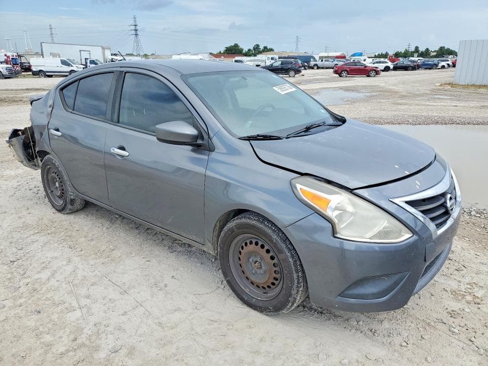 2019 NISSAN VERSA SV 4