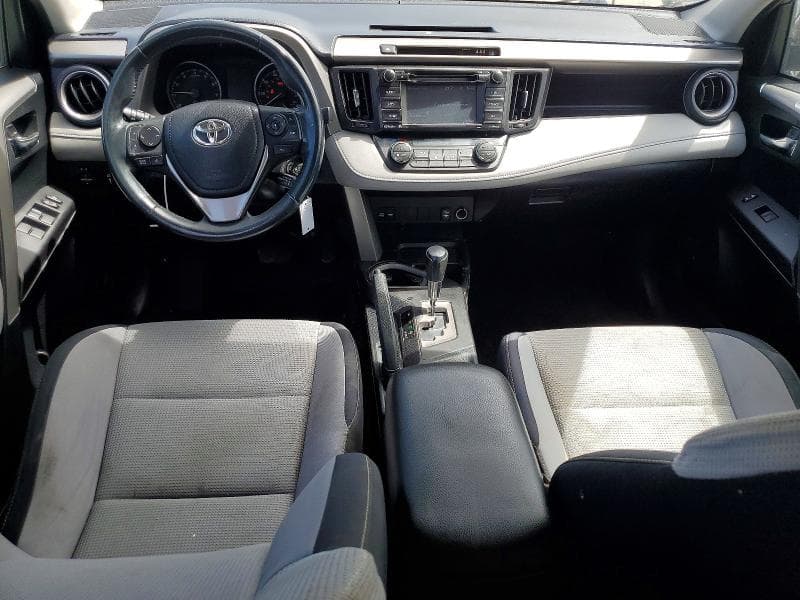2017 TOYOTA RAV4 XLE 8