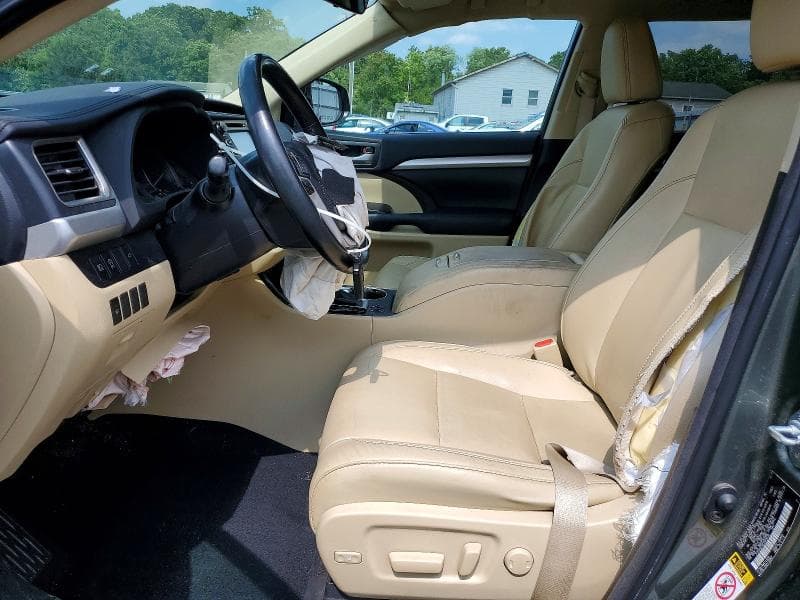 2018 TOYOTA HIGHLANDER XLE 7