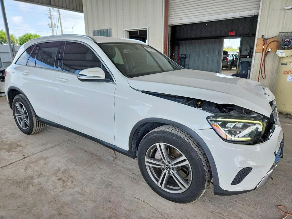 2020 MERCEDES-BENZ GLC 300 4